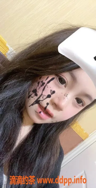 成都楼凤-成都甜椒16岁排骨型美女，600元一次