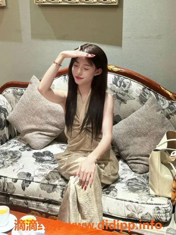 成都上门服务资源信息,成都19岁高挑嫩妹宝宝，服务超棒！