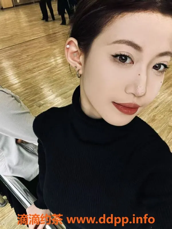 成都上门服务-成都19岁高挑嫩妹宝宝，服务超棒！