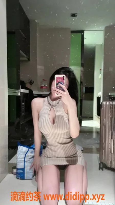 深圳楼凤资源信息,南山琳琳：20岁长腿美女，2500起价，服务超赞！