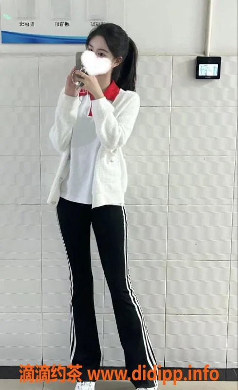 上海楼凤-普陀乐佳佳，170cm长腿C罩杯，1700元起