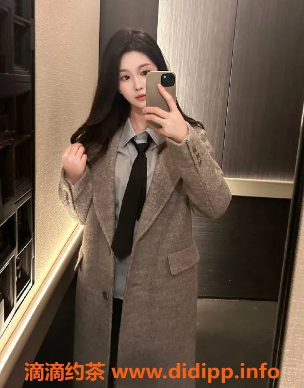 上海楼凤-普陀乐佳佳，170cm长腿C罩杯，1700元起