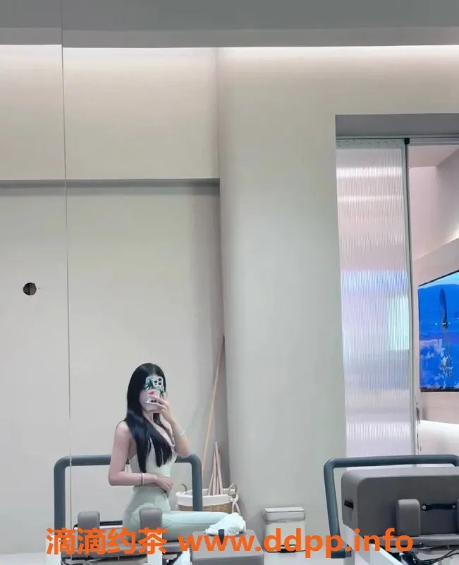 北京楼凤资源信息,朝阳三里屯乖乖女朵朵，22岁166cm，1500元服务