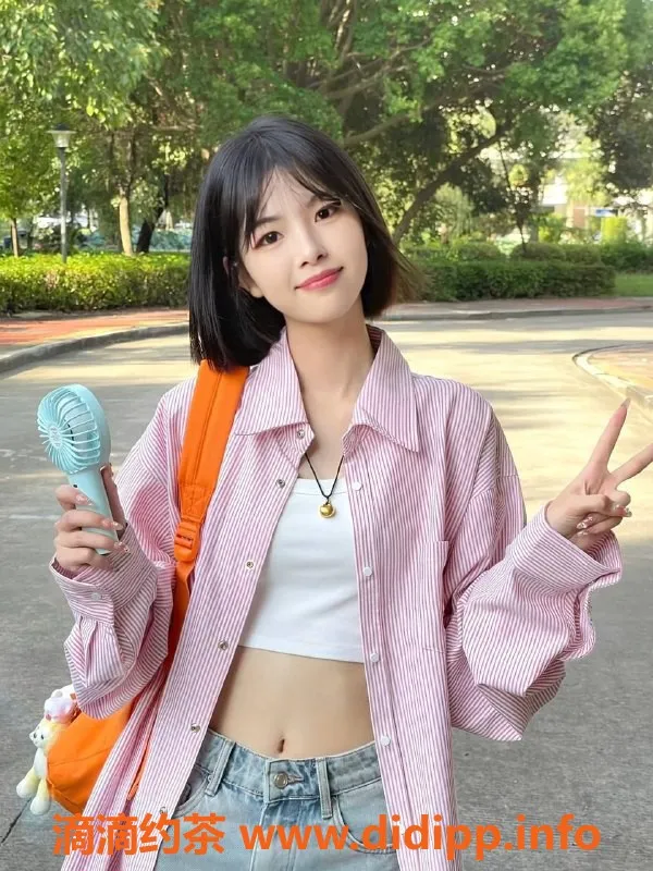 北京楼凤-朝阳北苑18岁清纯可爱晓雨，身高160，40kg