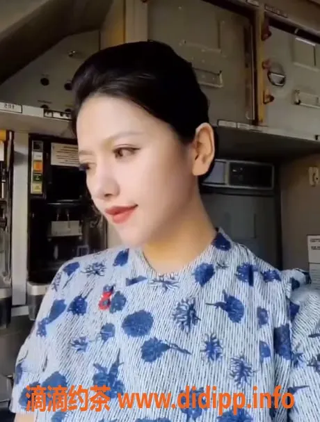 上海楼凤-普陀可可东航空姐，大胸长腿陪伴服务
