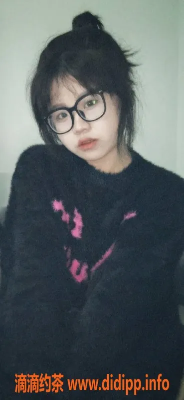 深圳楼凤资源信息,福田区憨憨老师，800元一次超值体验