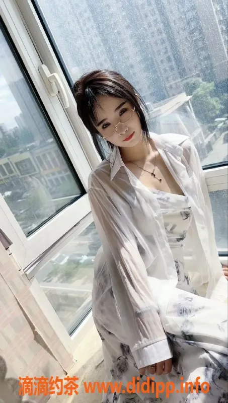 北京楼凤-朝阳小兜兜，165cm性感女友系，1200元服务