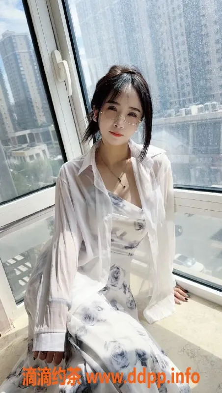 北京楼凤资源信息,朝阳小兜兜，165cm性感女友系，1200元服务