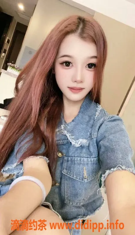 东莞楼凤-大朗萱萱，18岁155cm，清新诱惑