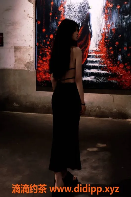 上海楼凤-徐汇冉冉，165cm大胸36D，1400元起服务