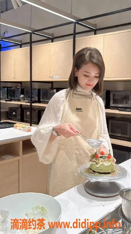 深圳楼凤-深圳福田苏老湿，SM潮喷大胸御姐，开课1688起