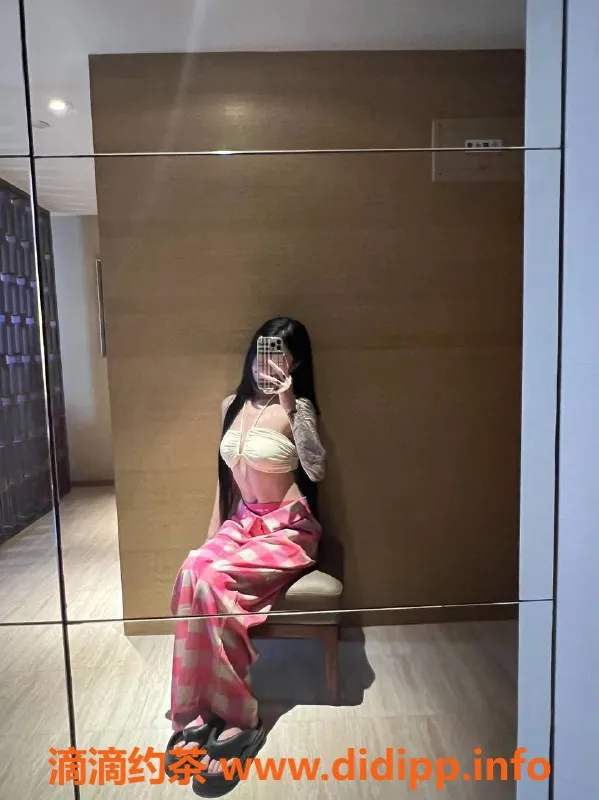 深圳楼凤资源信息,深圳龙华甜甜，激情爱爱只需1000