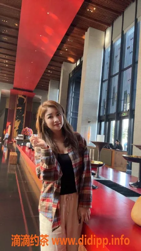 北京楼凤-欢乐谷小暖，28岁，164cm，105斤，36C