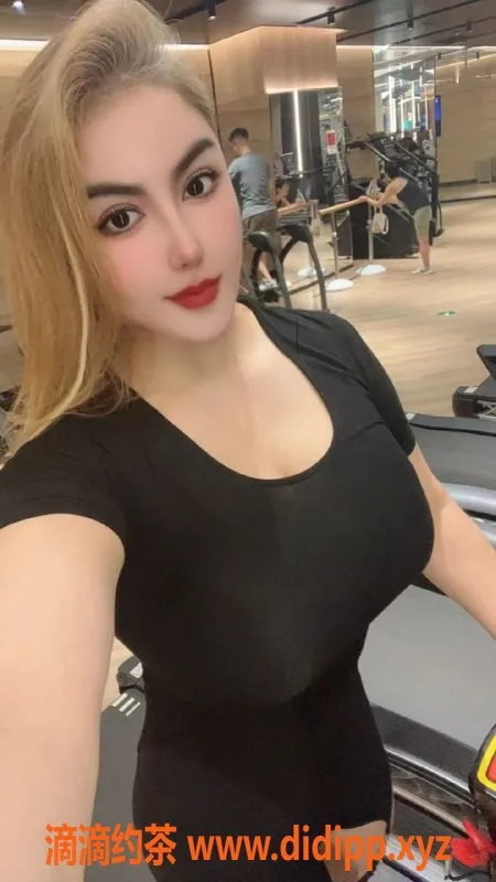 北京楼凤-朝阳巨乳米娜，26岁，170cm，2000/P服务等你体验！