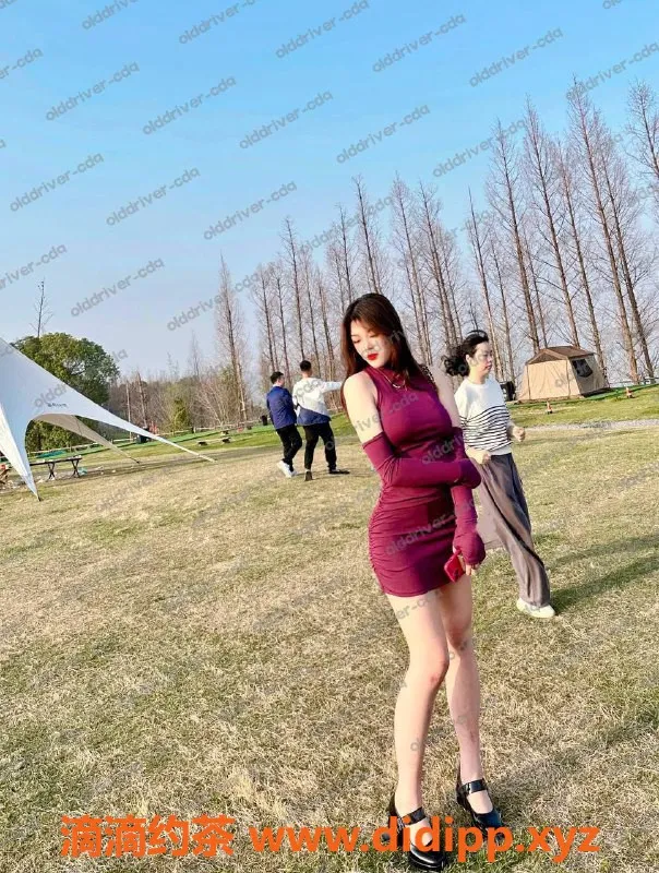 成都楼凤资源信息,金牛区小U，身高170，18岁，服务多样乐享其中