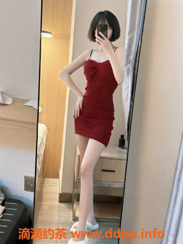 成都楼凤-成华区思萌，24岁身高164，600p鸳鸯浴服务