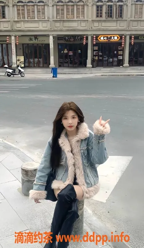 南昌楼凤-红谷滩可儿，162身高，95体重，服务多样