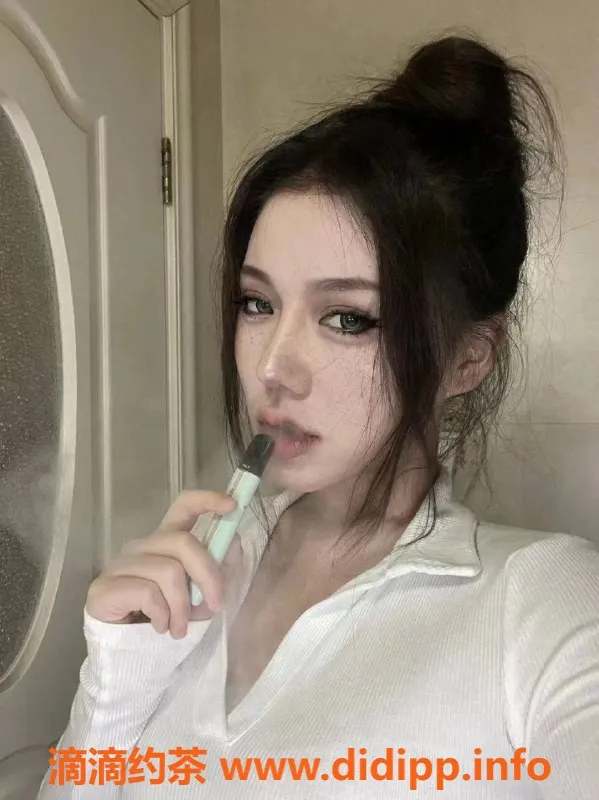 上海外围-朱丽叶 - 中圈空乘妹子，颜值与服务兼备