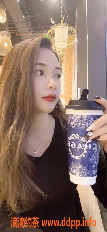 广州楼凤-海珠大塘兼职萱萱 24岁166cm 价格实惠