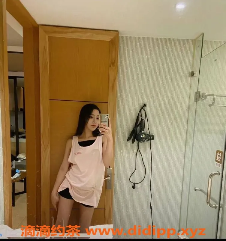 北京上门服务-朝阳门小柳岩，168cm，45kg，千元档夜上门服务