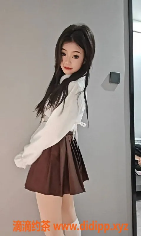 成都楼凤-成都嫩妹一万，身高145体重70，价格500元