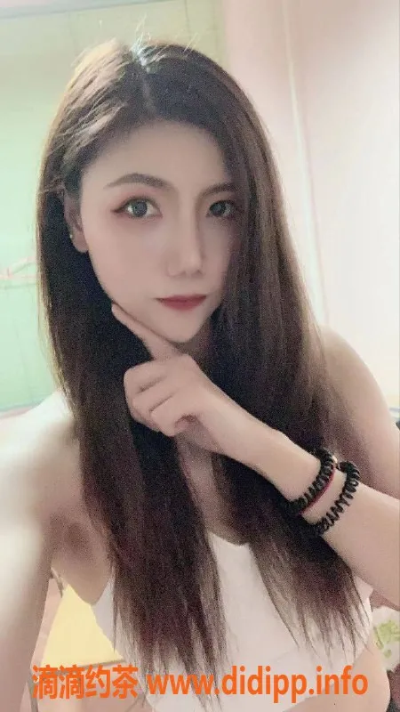 北京楼凤-亚运村小鹿，24岁165cm，32C高颜值享受仅需1K