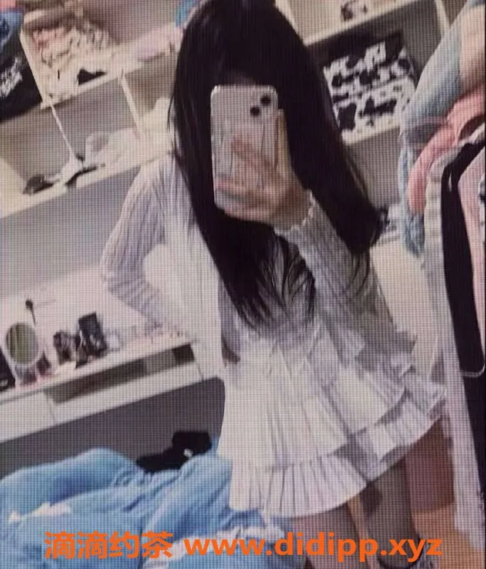 郑州上门服务-二七区洋娃娃，18岁160cm，90斤，服务多样