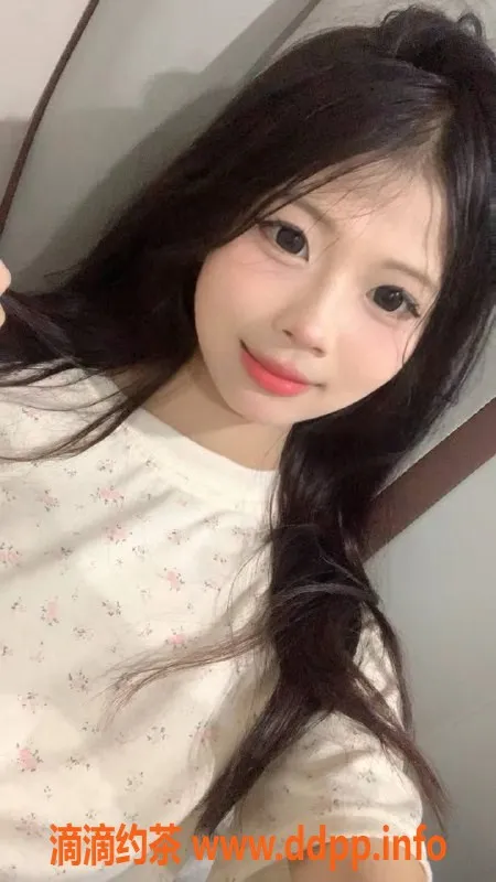 深圳楼凤-龙岗区小cc（05嫩妹）提供优质服务，超值体验