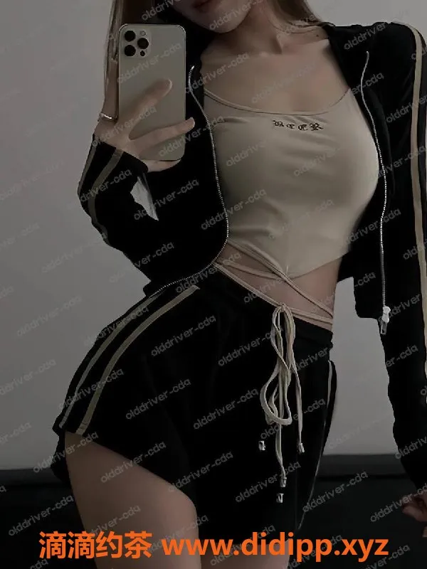 成都楼凤资源信息,南门亦可，167cm高挑C罩杯，服务多样仅需800P