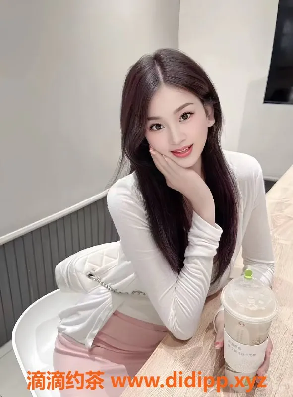 北京楼凤-丰台粉粉，167cm 97斤 36D 风骚诱惑