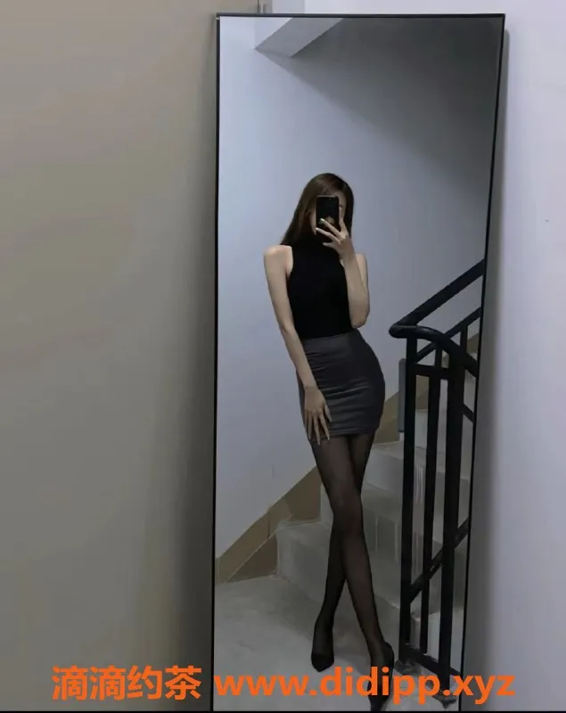 东莞楼凤资源信息,东莞名模希希，逆天长腿服务让人陶醉