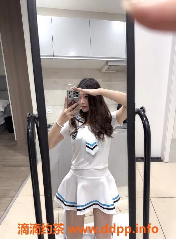 杭州楼凤资源信息,拱墅区珞可，19岁嫩妹，165cm，36D热情服务