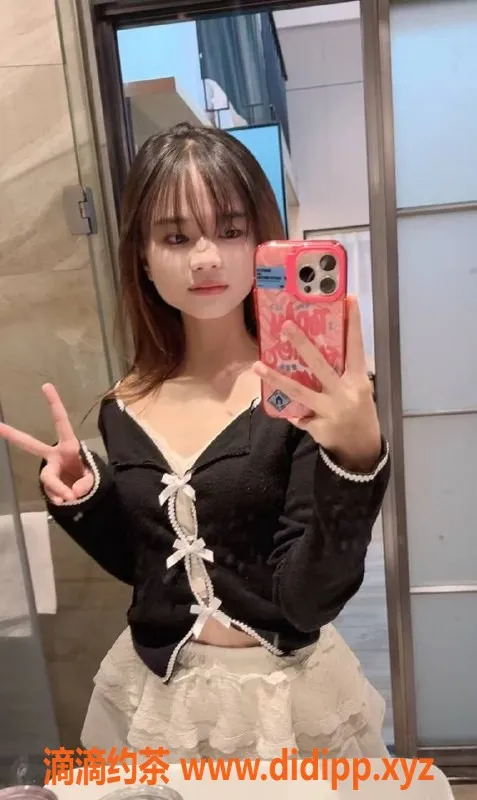 深圳楼凤-龙华区嫩妹小婷，900元一课，1600元两课