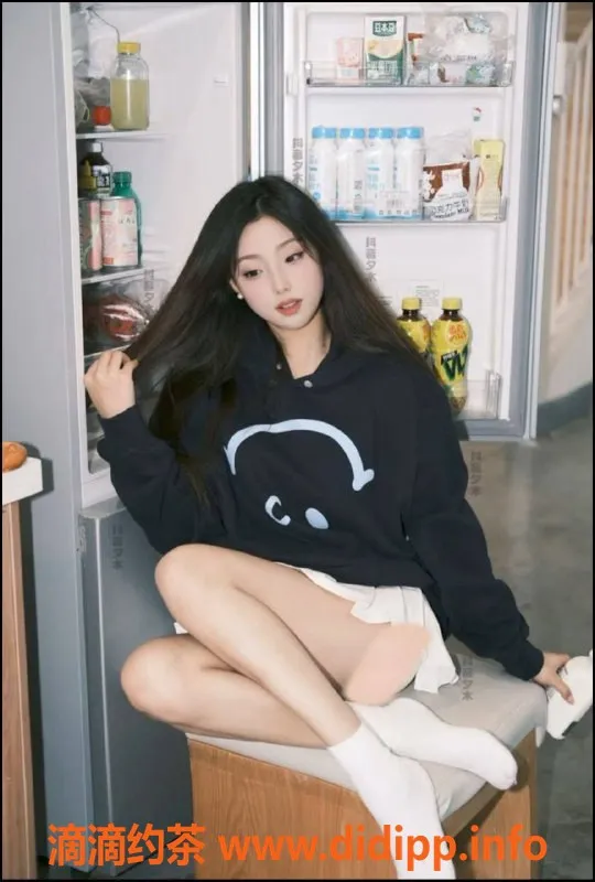 广州楼凤资源信息,广州白云小布丁，800元舌吻服务