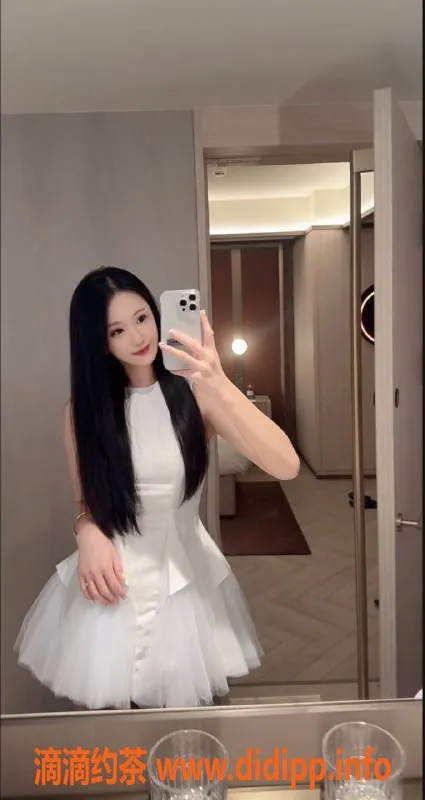 北京上门服务-三里屯土豆，22岁，172cm，1200p上门服务