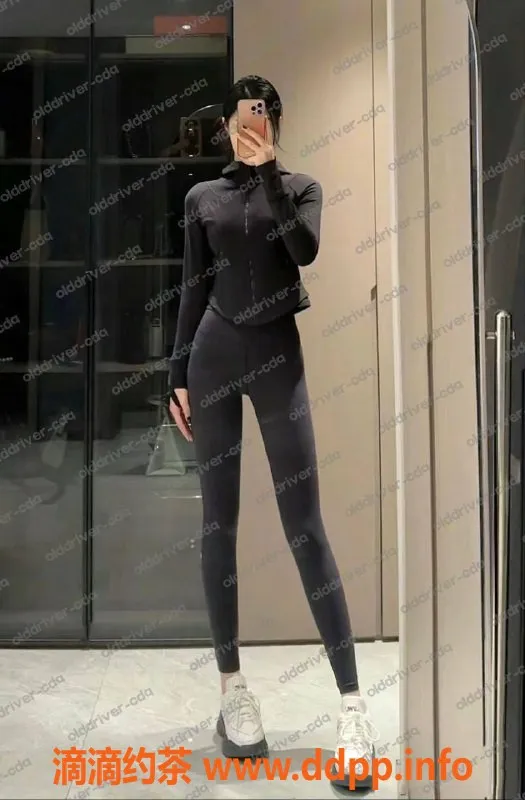 成都楼凤-南门英子，170身高C罩杯，服务1200p