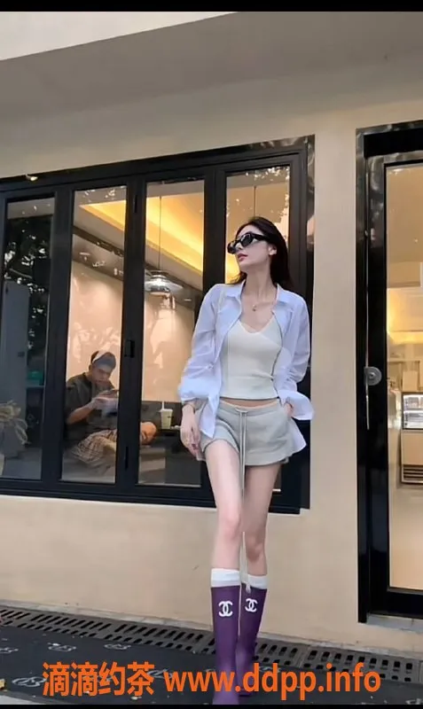 北京楼凤-朝阳三里屯泰泰妹，24岁163cm，超值1500p体验