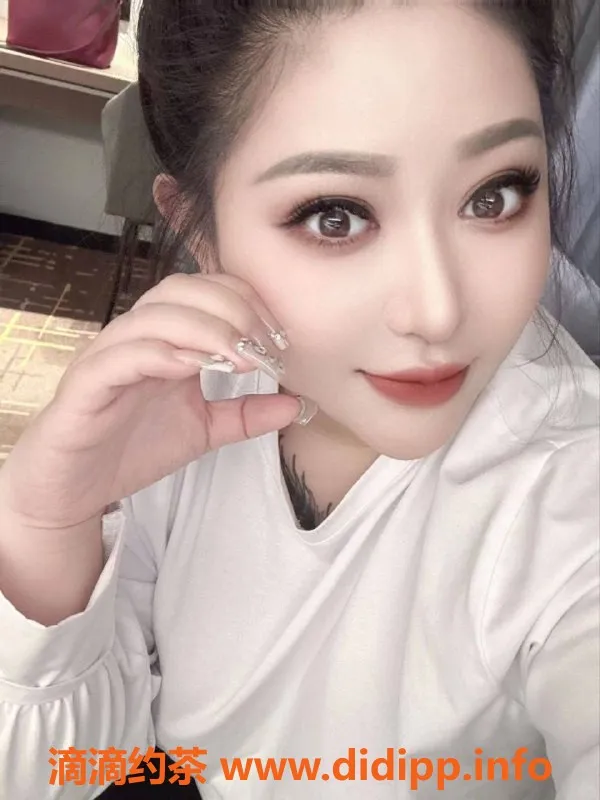 北京楼凤-北京百子湾小花，162cm，134斤，茶费8元