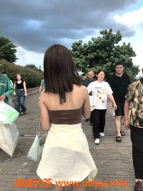 广州楼凤资源信息,天河优米，700元嫩妹服务体验