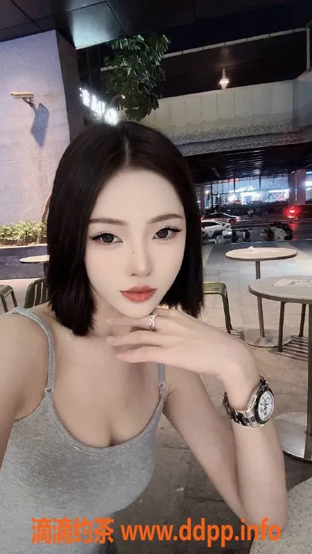 深圳楼凤-龙岗腿腿，1200元享深喉制服服务