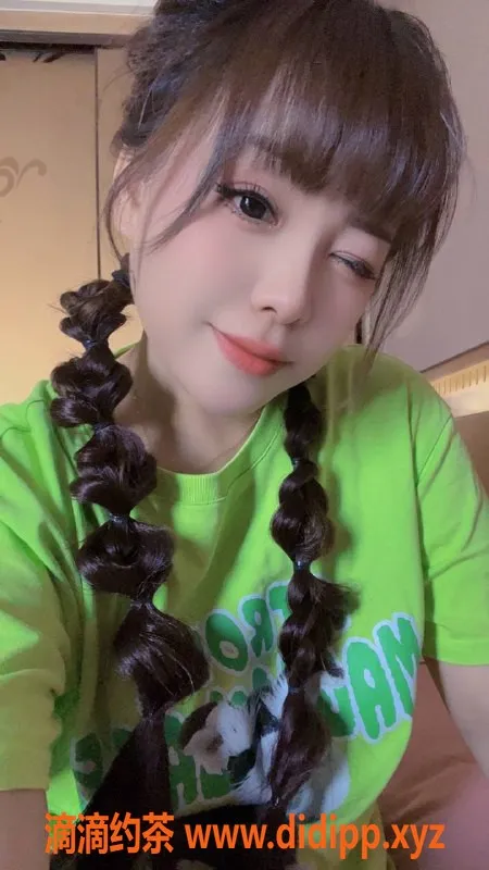 成都楼凤-成华区小丸子，162身高，25岁魅力妹子仅需400p