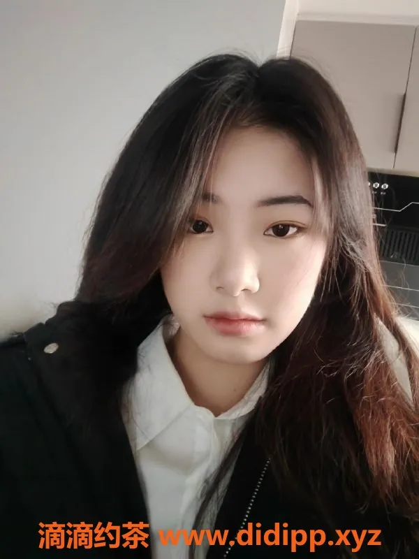 上海楼凤-浦东习习，168cm，47斤，800元陪浴服务