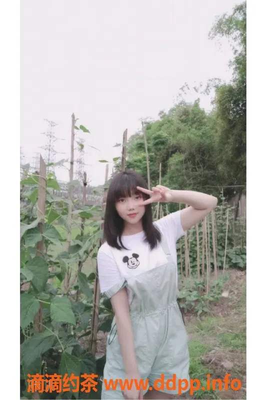 成都楼凤-成都21岁嫩妹“开心”身材匀称，服务优质