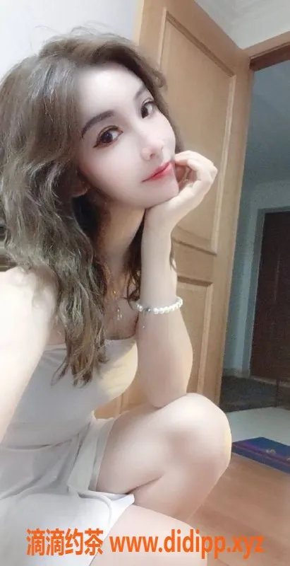 北京楼凤-朝阳大悦城妖艳女模，25岁168-D，茶费6