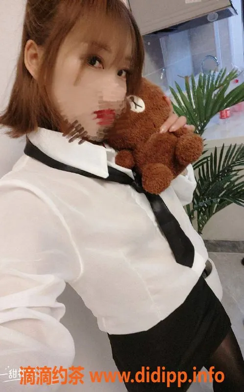 成都楼凤资源信息,锦江区小叶子，27岁身高150，服务多样仅需500p