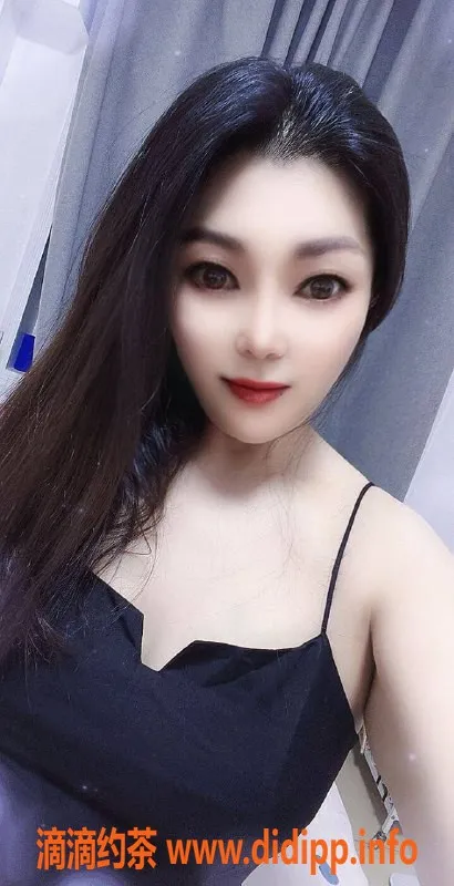 北京楼凤-北京十里堡脱姐，69茶费，精彩口活体验