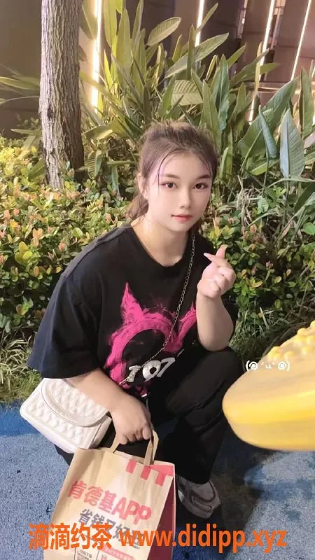 广州楼凤资源信息,白云区蔓蔓，茶费1000，服务一流