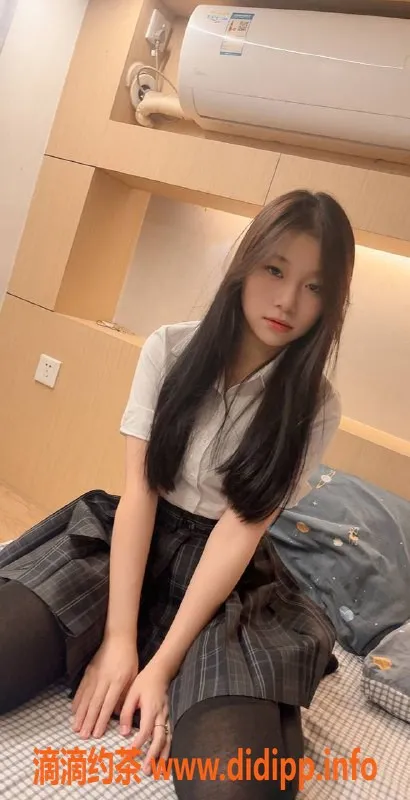 深圳楼凤-龙华柚子，课费900/1700，热情服务来袭！