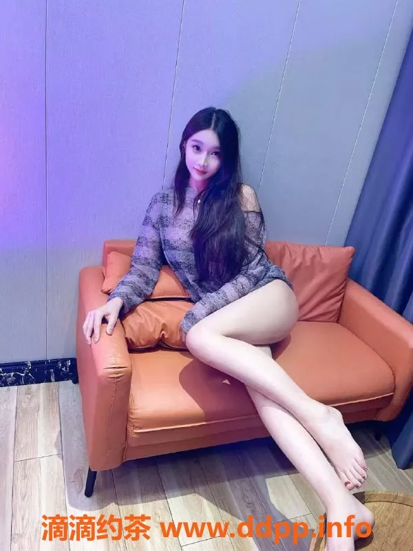 福州楼凤-台江区橙子，36C大胸，甜美服务等你来体验！