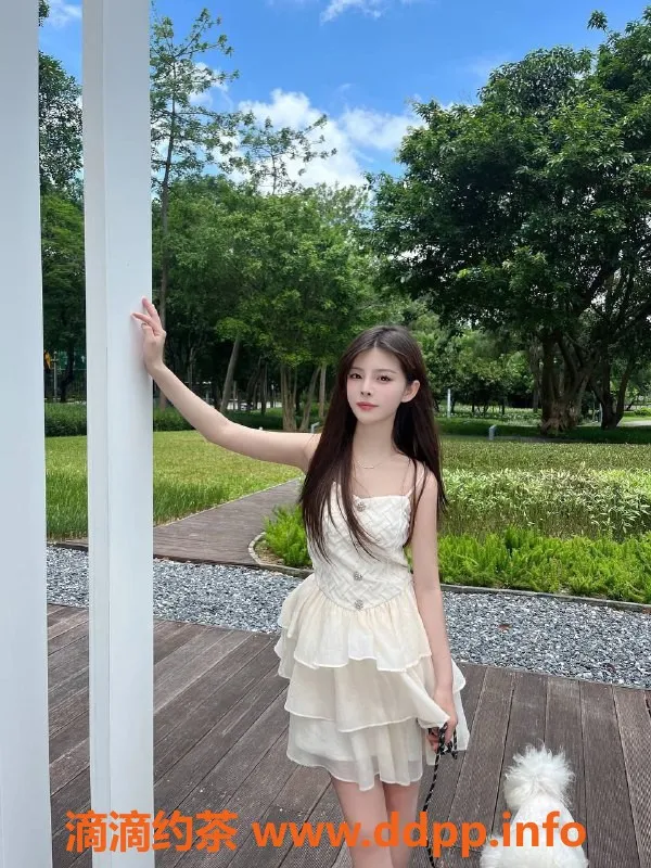 上海楼凤-小乖：浦东甜心，163cm44kg，900元起